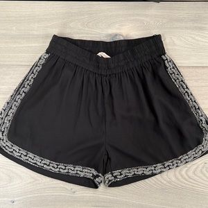 Zara Basic Beaded Pull On Shorts